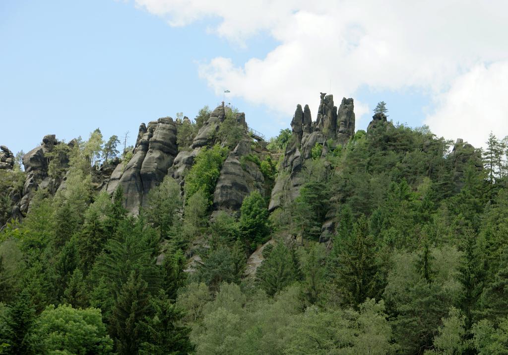 Goldberghaus Apartment โกรสเชอเนา ภายนอก รูปภาพ