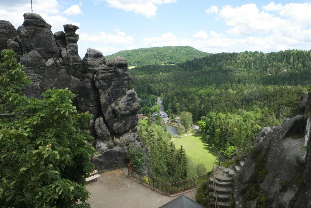 Goldberghaus Apartment โกรสเชอเนา ภายนอก รูปภาพ